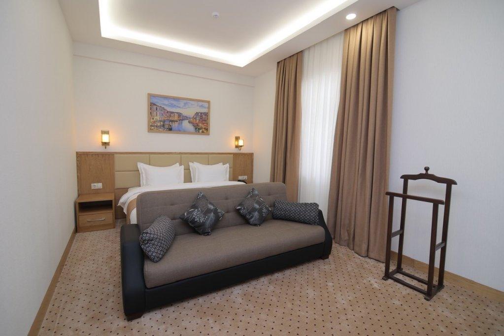 Milan Hotel Tashkent Ngoại thất bức ảnh